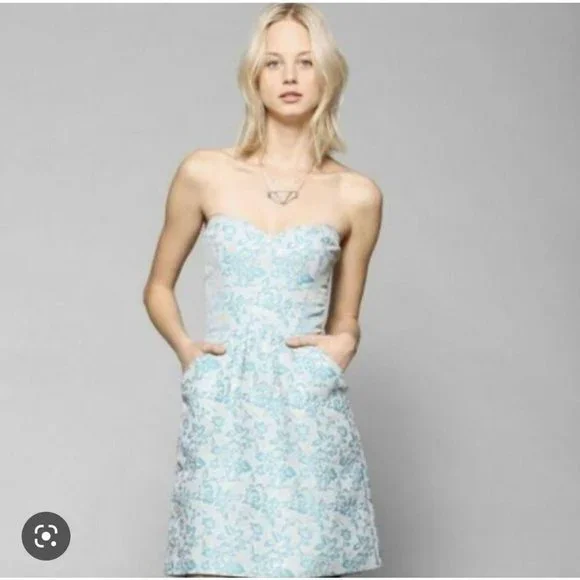 kimchi blue strapless dress Kimchi Blue Strapless Plaid Bow Mini Dress Size XS – Rumors Richmond